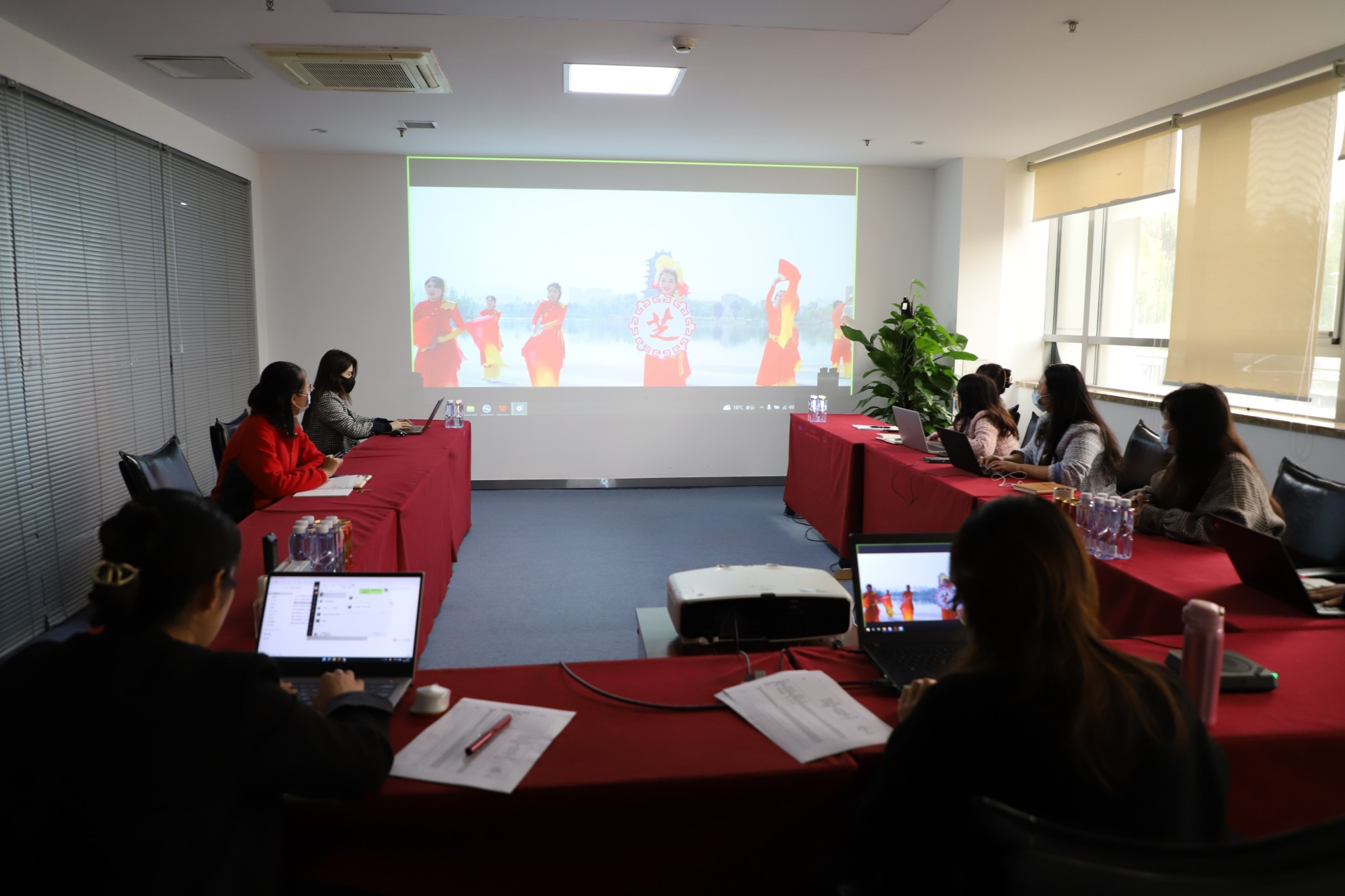 冰球突破880爆分视频集团健身操比赛圆满举行